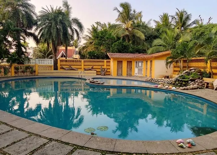 Tripo Bay Inn